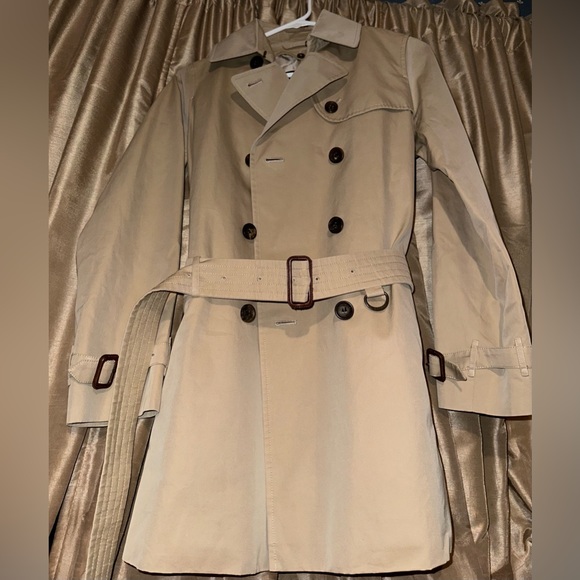 ❌SOLD❌ Burberry Trench Coat - Picture 3 of 16